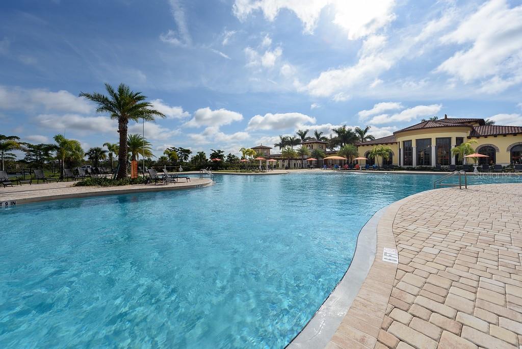 Listing photo id 76 for 13730 Vancanza
