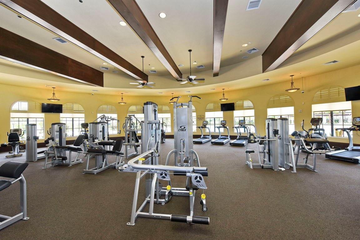Listing photo id 80 for 13730 Vancanza