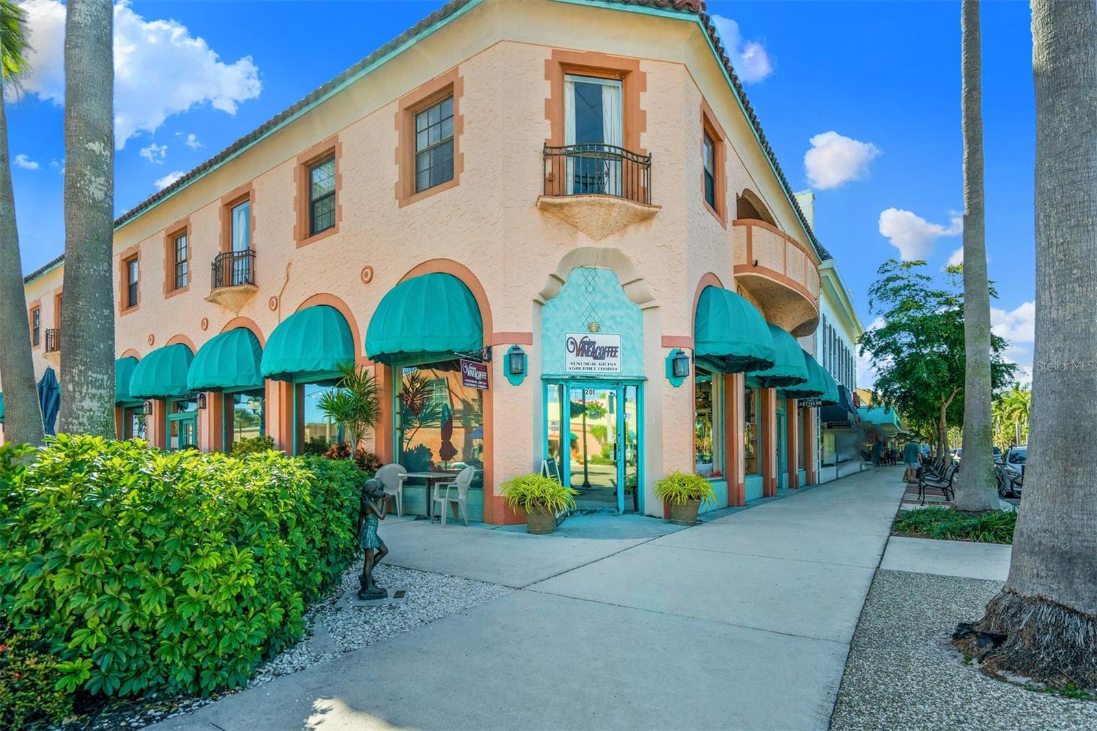 Listing photo id 94 for 13730 Vancanza