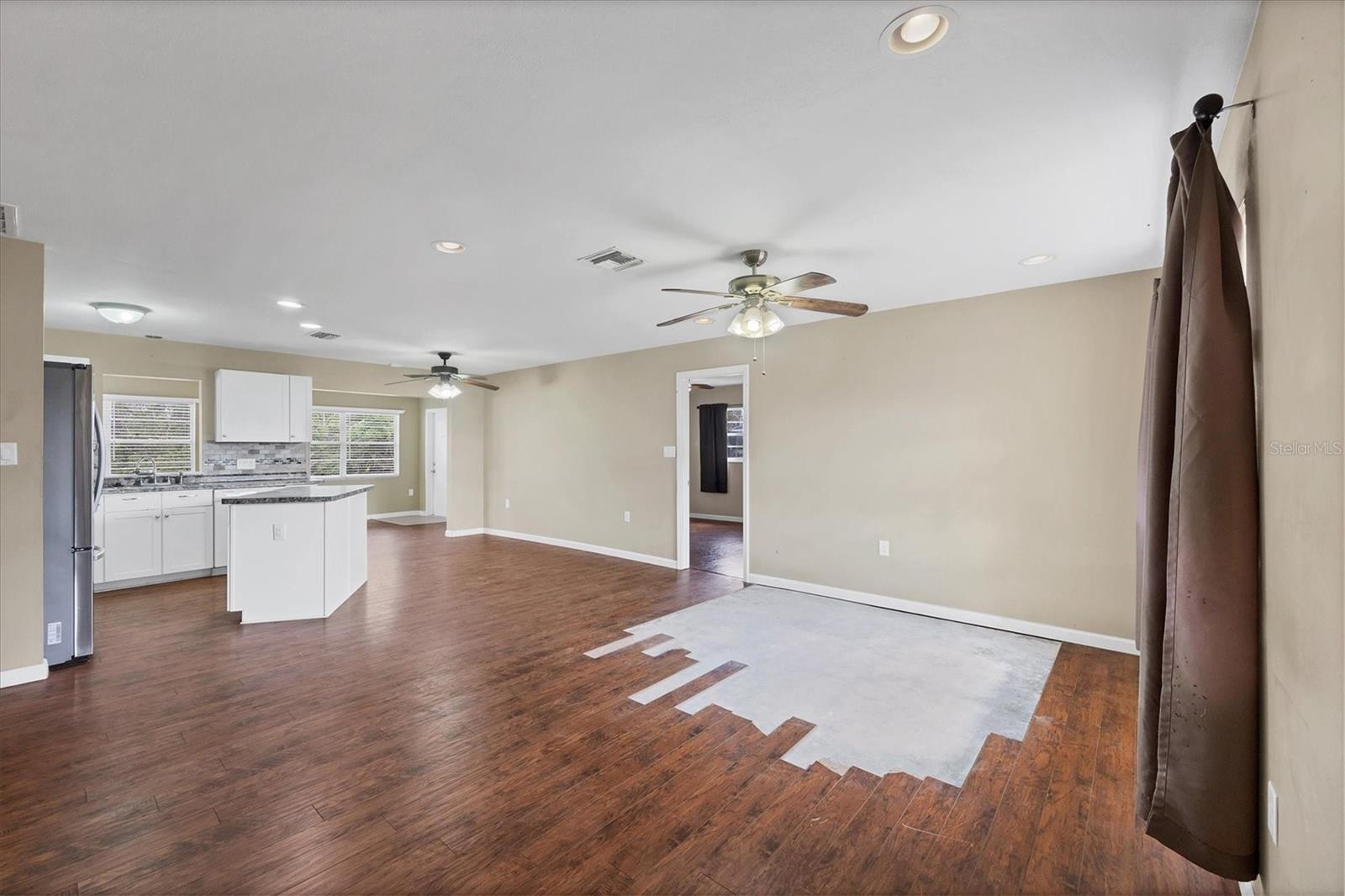Image 10 of 51 For 3716 Dunbar Road