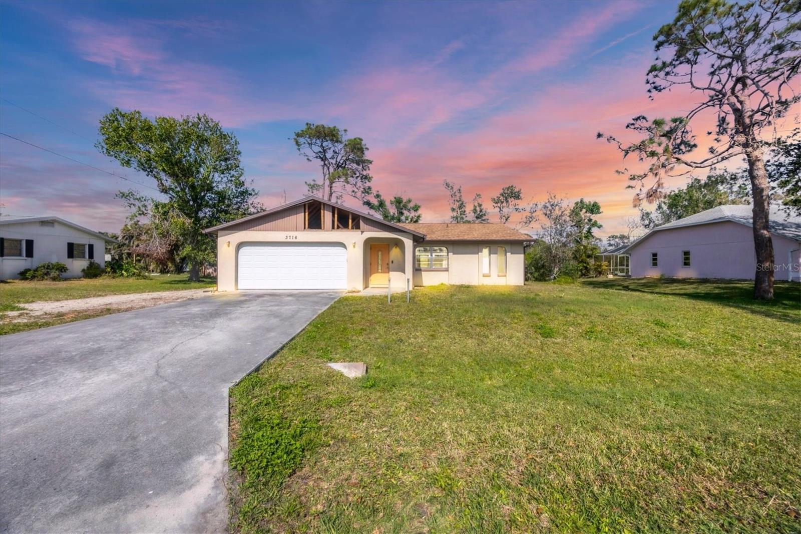 Image 4 of 51 For 3716 Dunbar Road