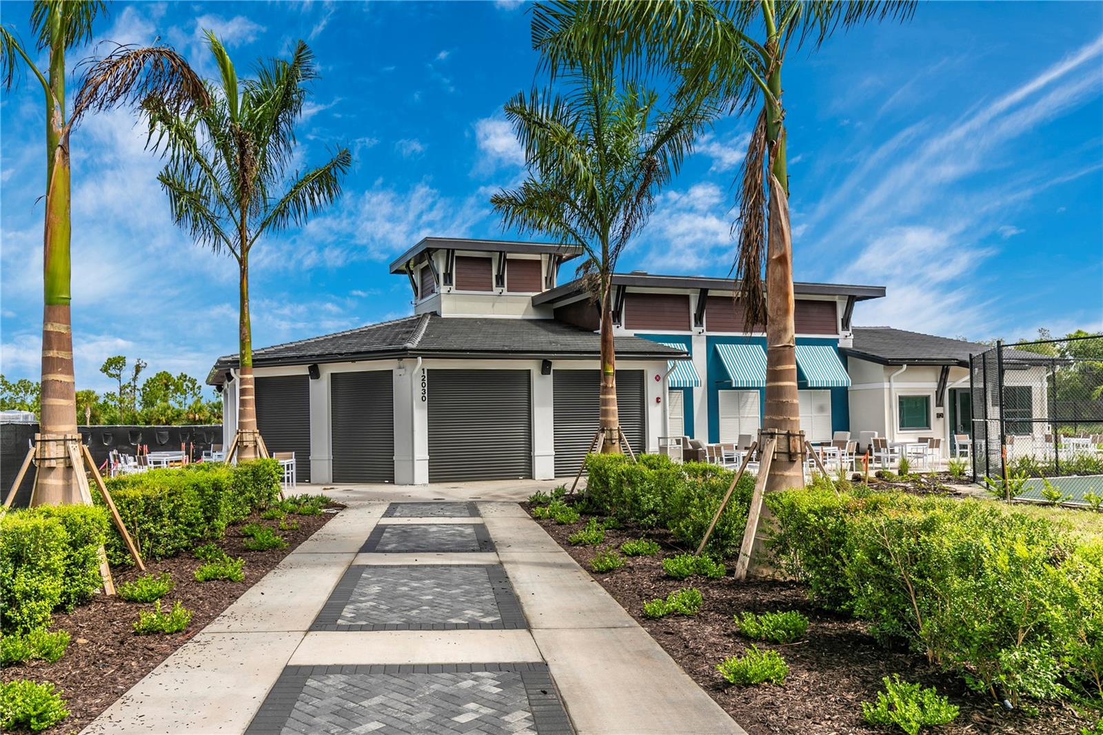 Image 17 of 32 For 17595 Opal Sand Drive 103