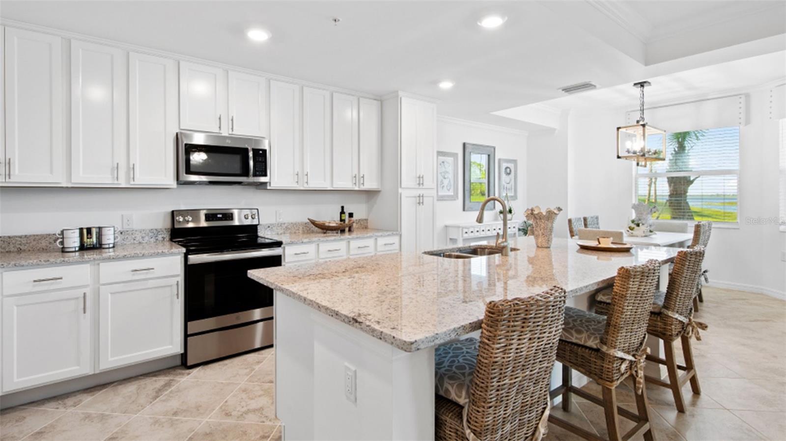Image 5 of 32 For 17595 Opal Sand Drive 103