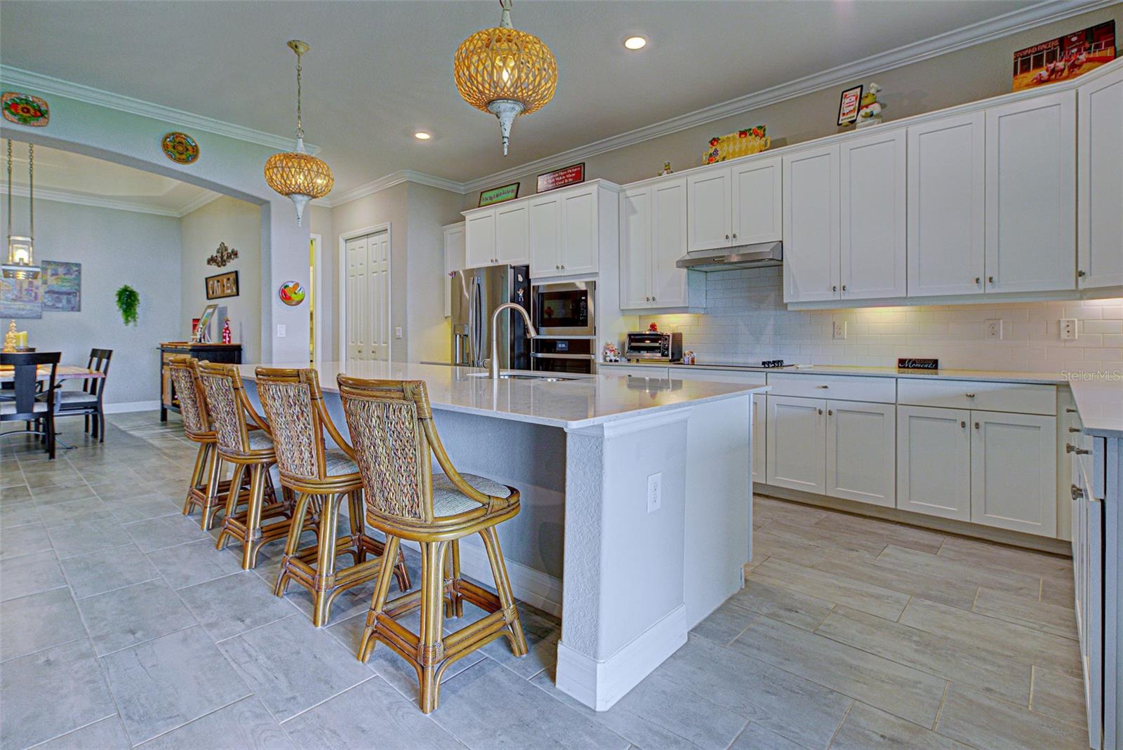 Image 13 of 93 For 23415 Waverly Circle