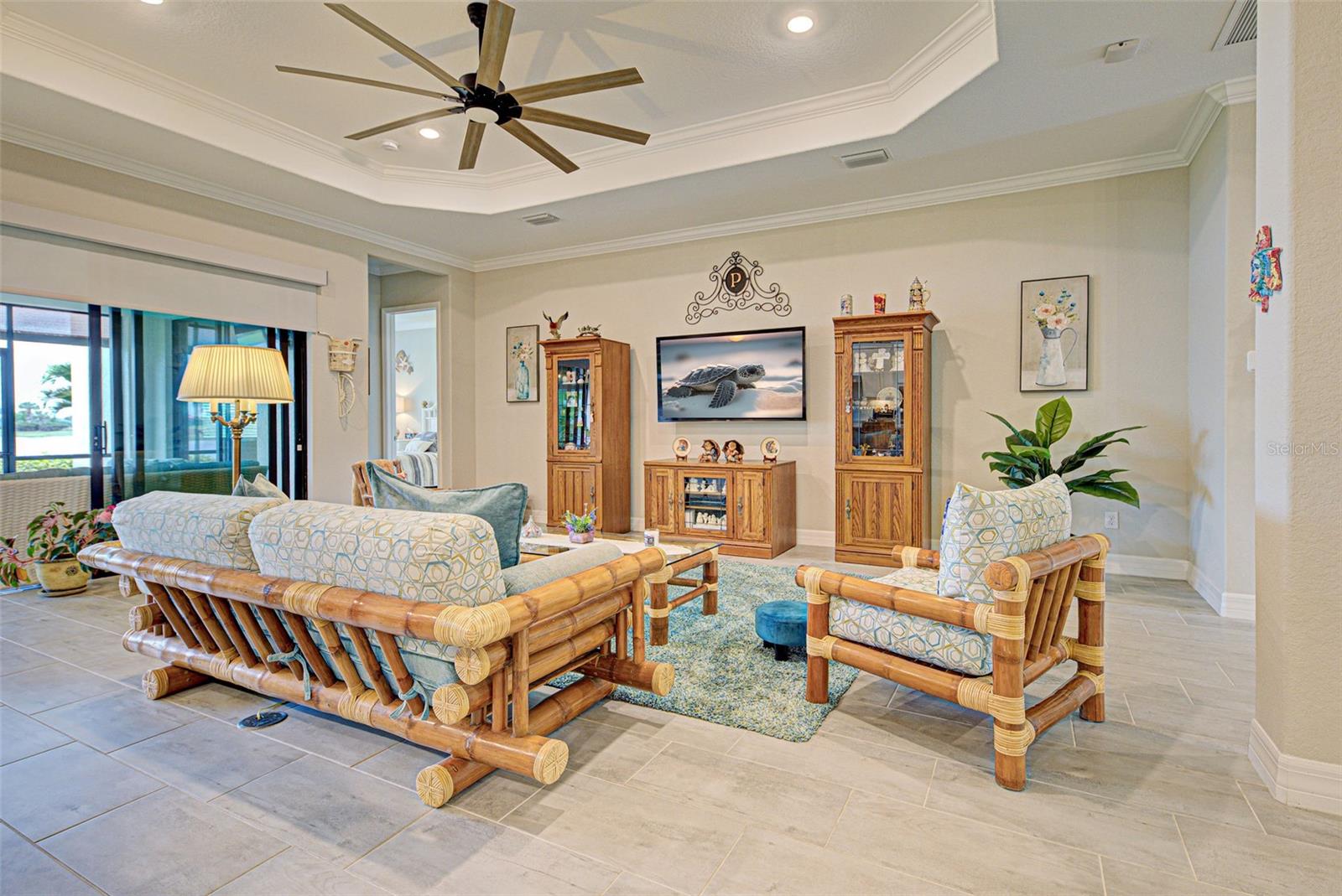 Image 20 of 93 For 23415 Waverly Circle