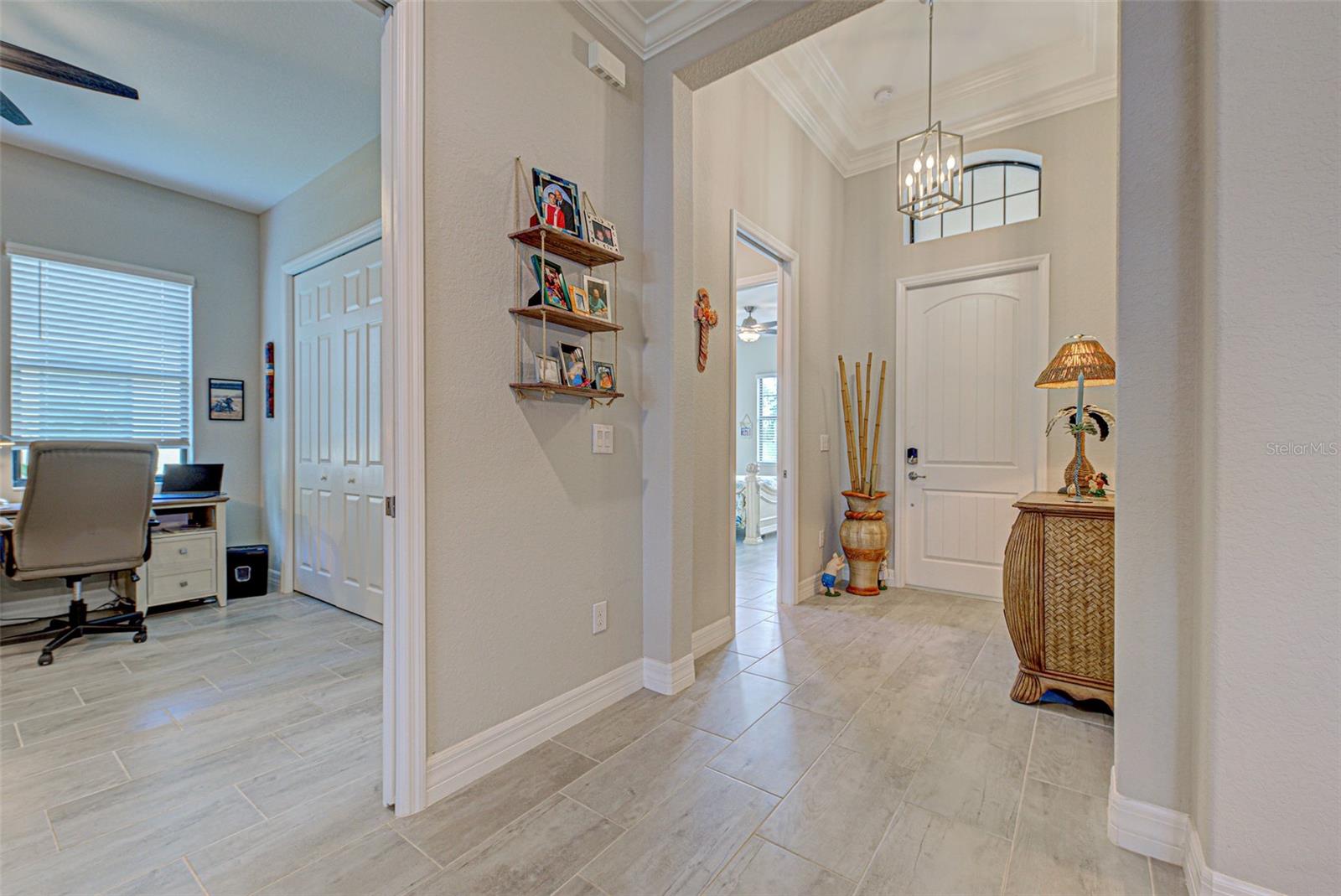 Image 26 of 93 For 23415 Waverly Circle