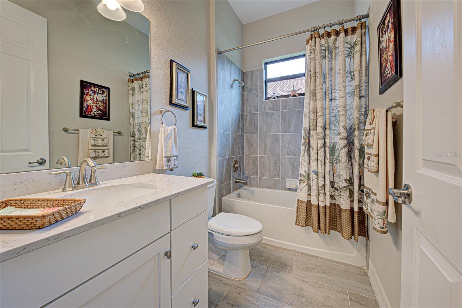 Image 27 of 93 For 23415 Waverly Circle