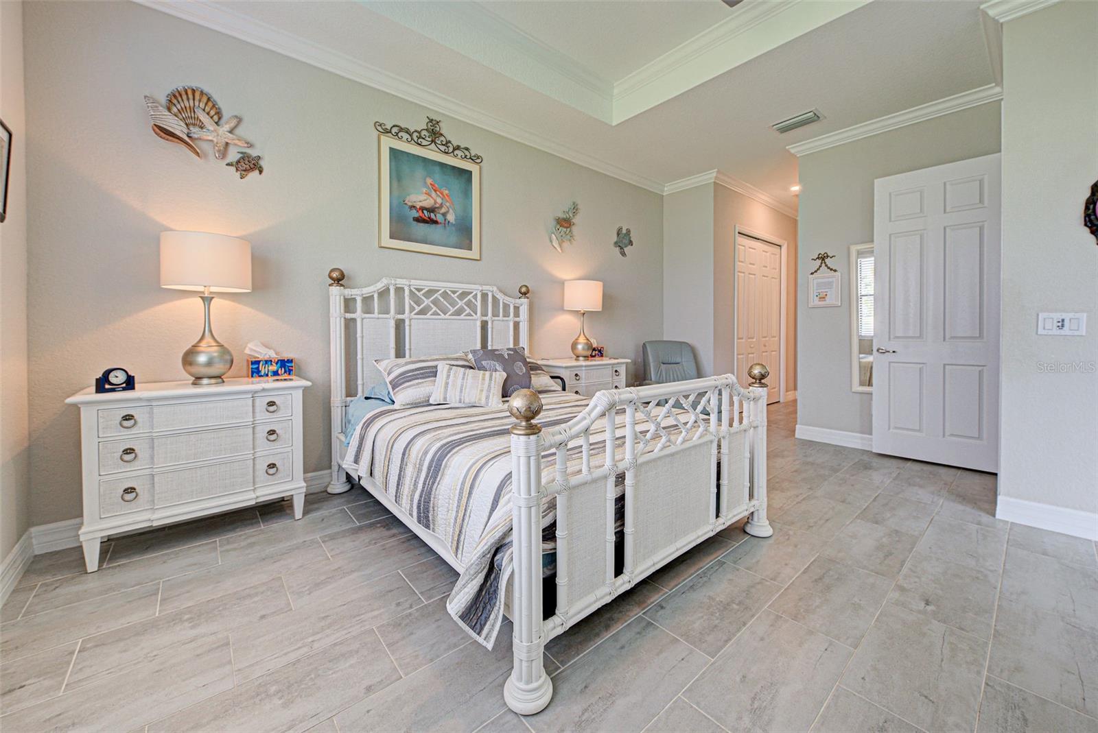 Image 30 of 93 For 23415 Waverly Circle