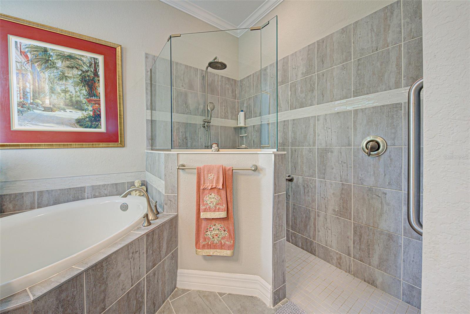 Image 35 of 93 For 23415 Waverly Circle