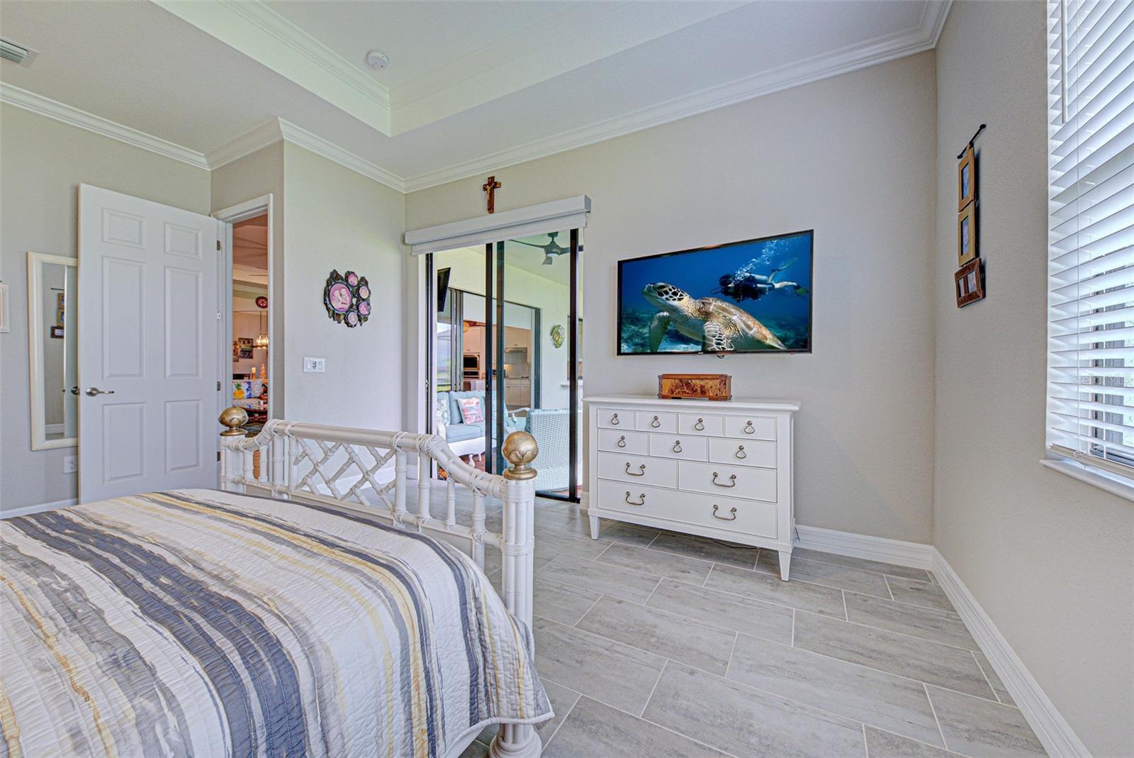 Image 36 of 93 For 23415 Waverly Circle