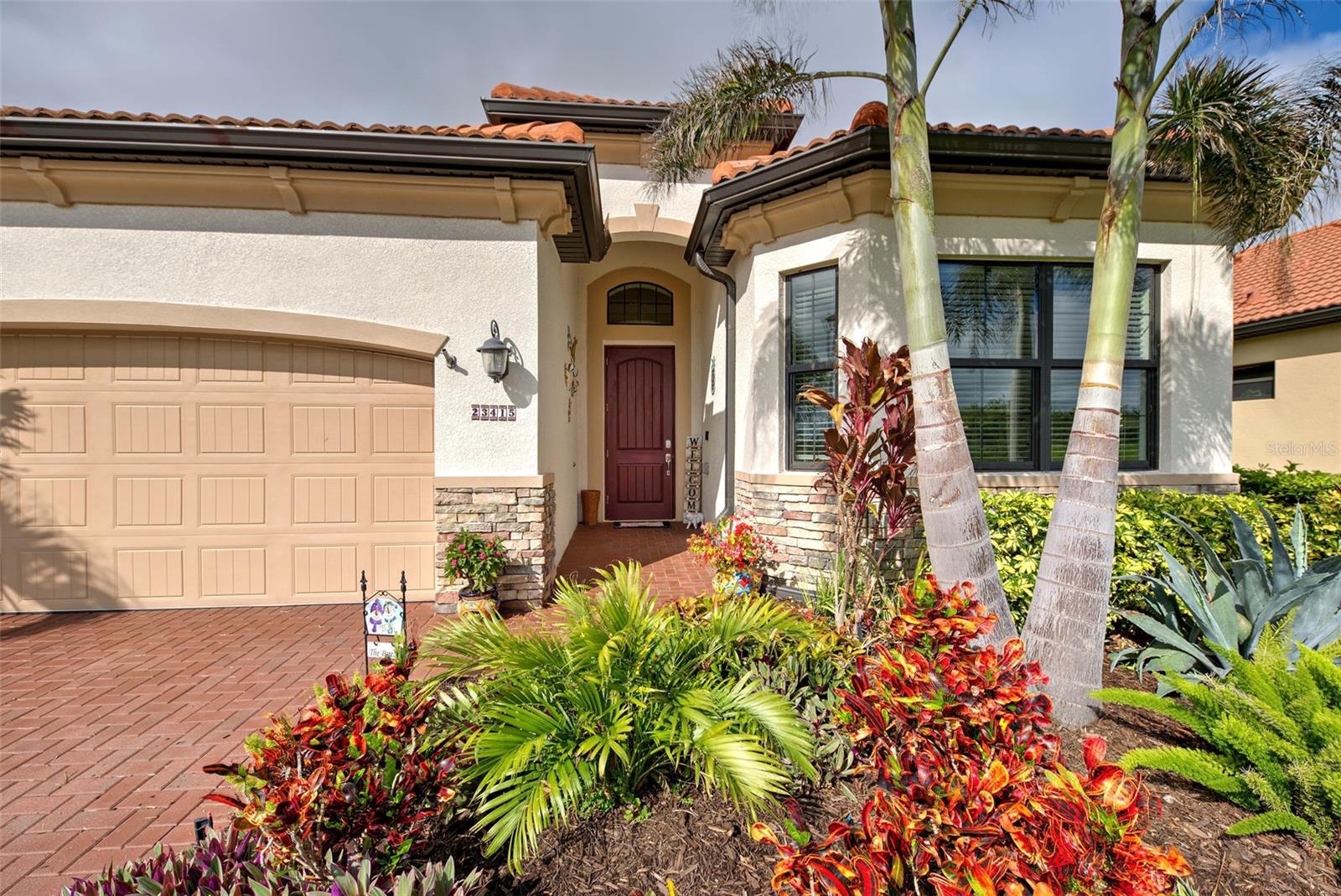 Image 6 of 93 For 23415 Waverly Circle