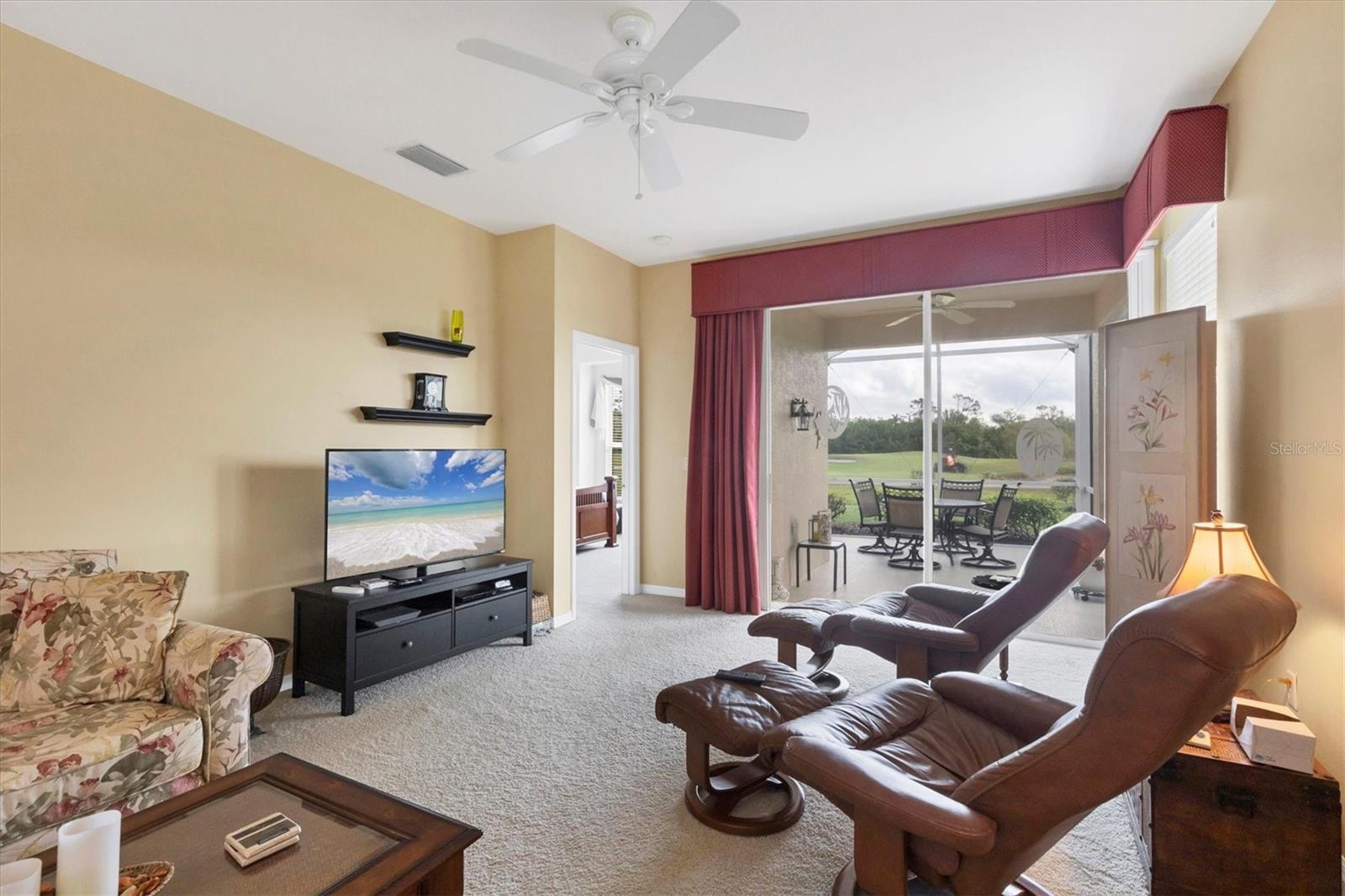 Image 11 of 62 For 4301 Whispering Oaks Drive