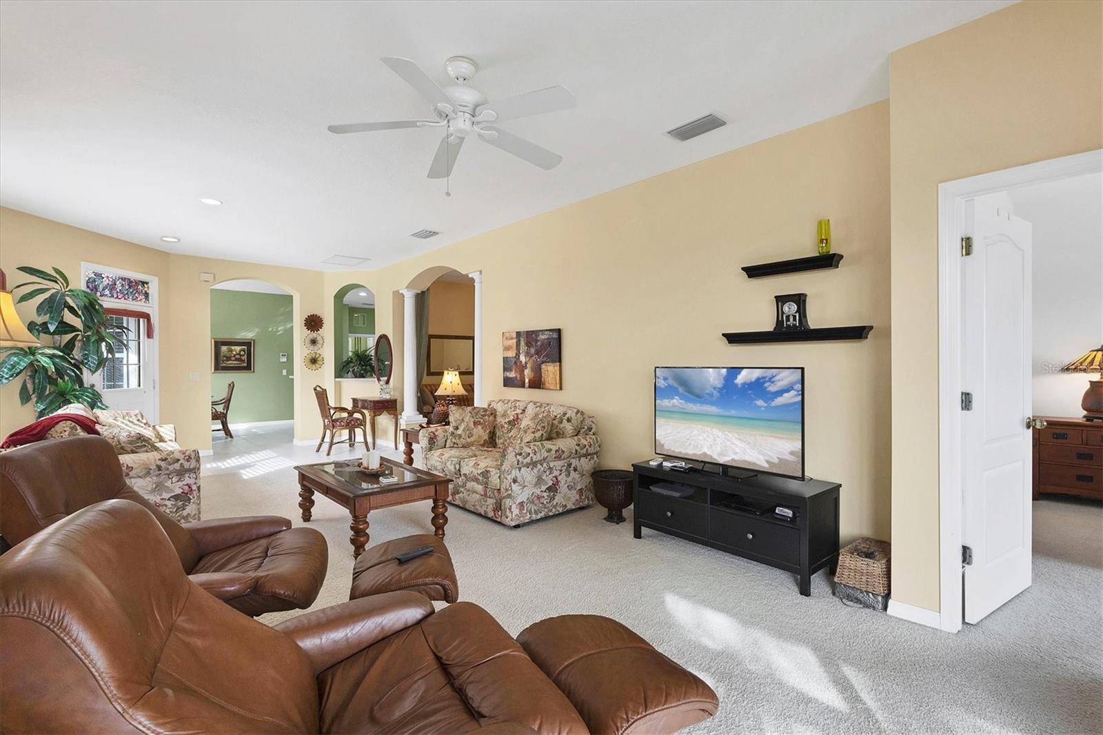 Image 13 of 62 For 4301 Whispering Oaks Drive