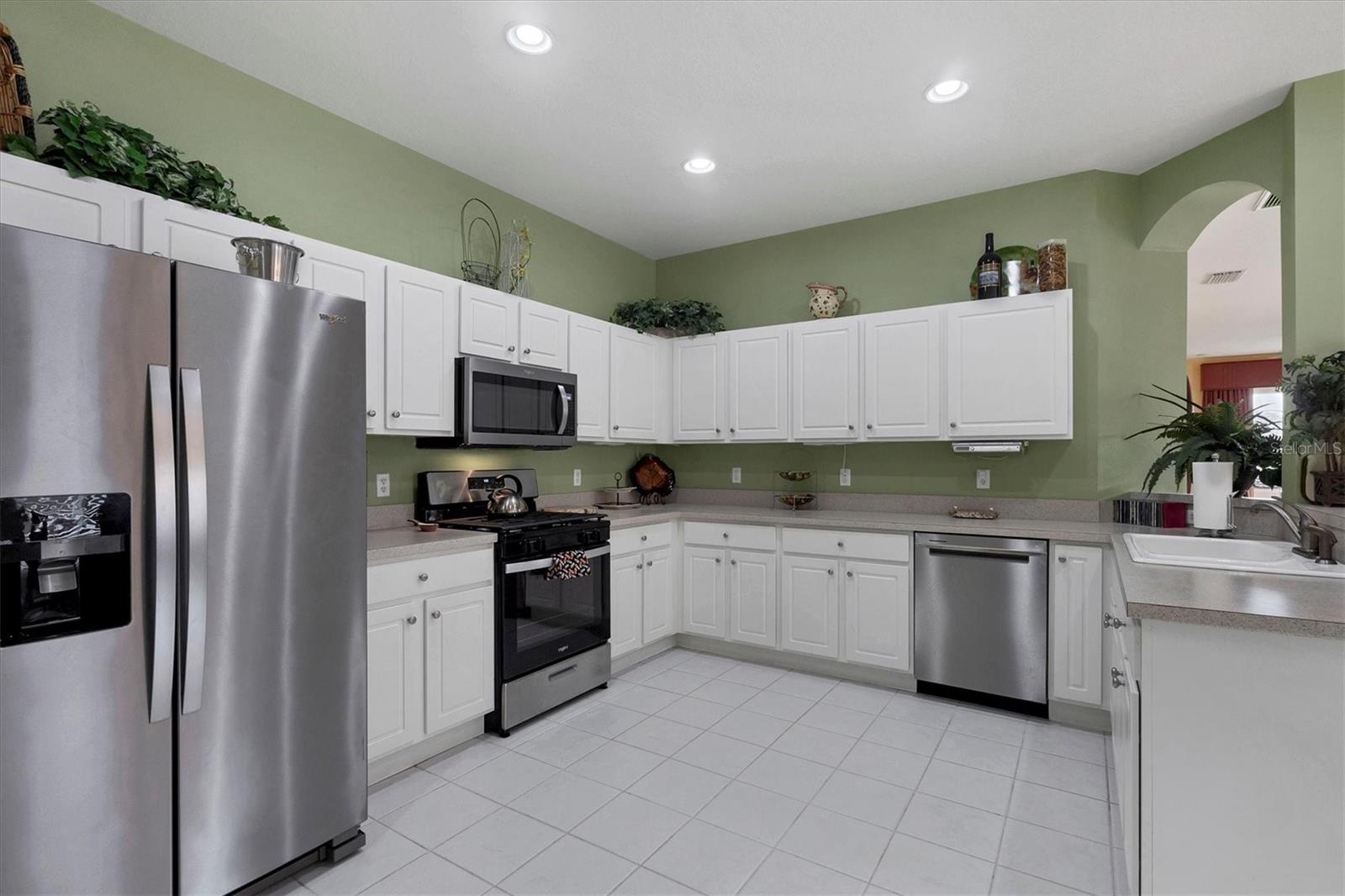 Image 15 of 62 For 4301 Whispering Oaks Drive