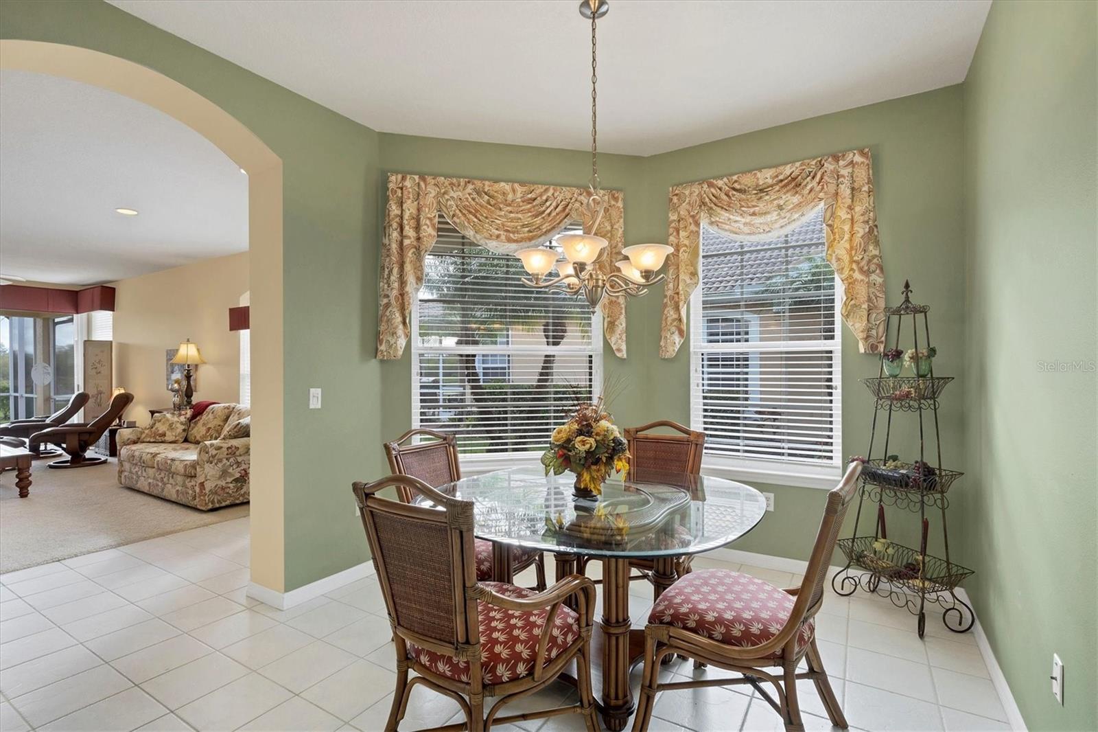 Image 19 of 62 For 4301 Whispering Oaks Drive