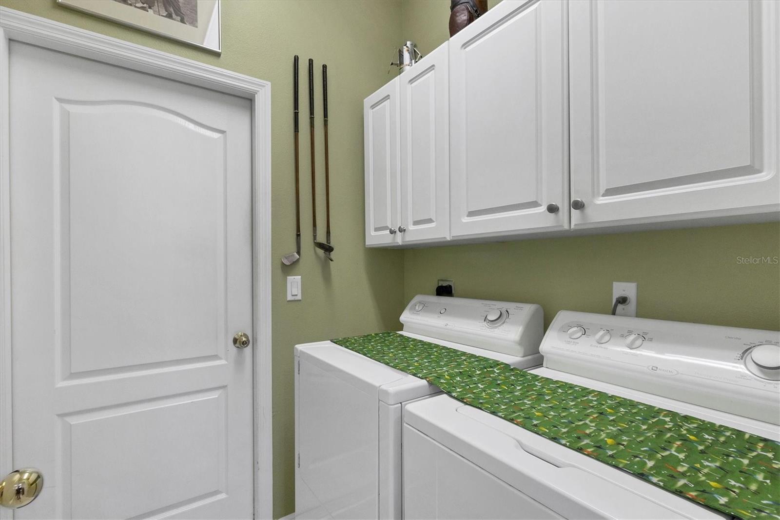 Image 29 of 62 For 4301 Whispering Oaks Drive