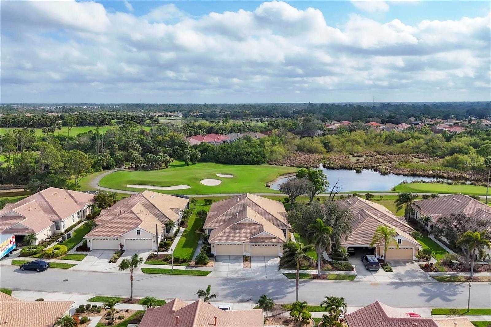 Image 4 of 62 For 4301 Whispering Oaks Drive