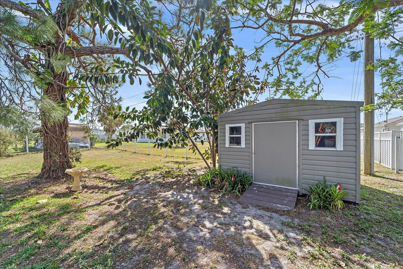 Image 19 of 24 For 8155 Mossborger Avenue
