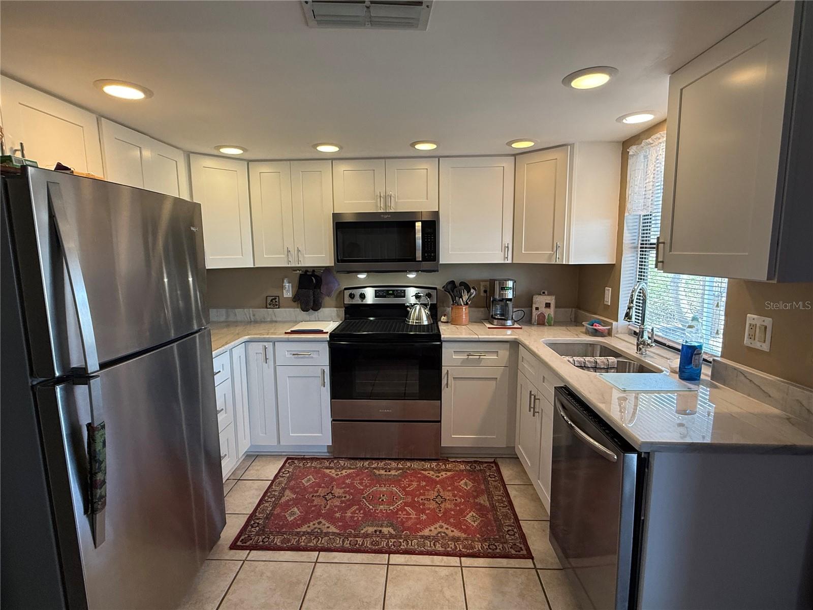 Image 3 of 24 For 8155 Mossborger Avenue