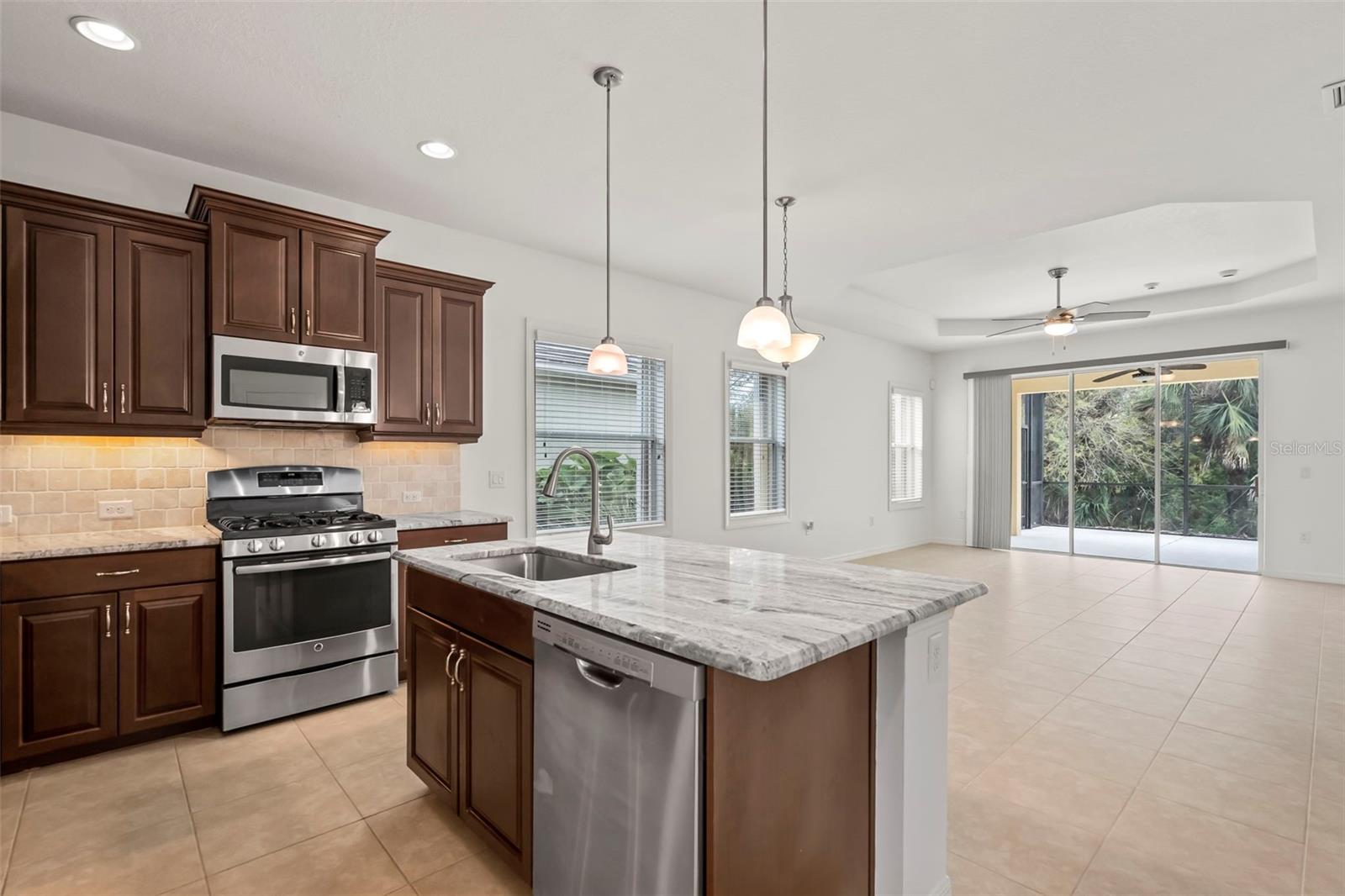 Image 14 of 59 For 11415 Fort Lauderdale Place