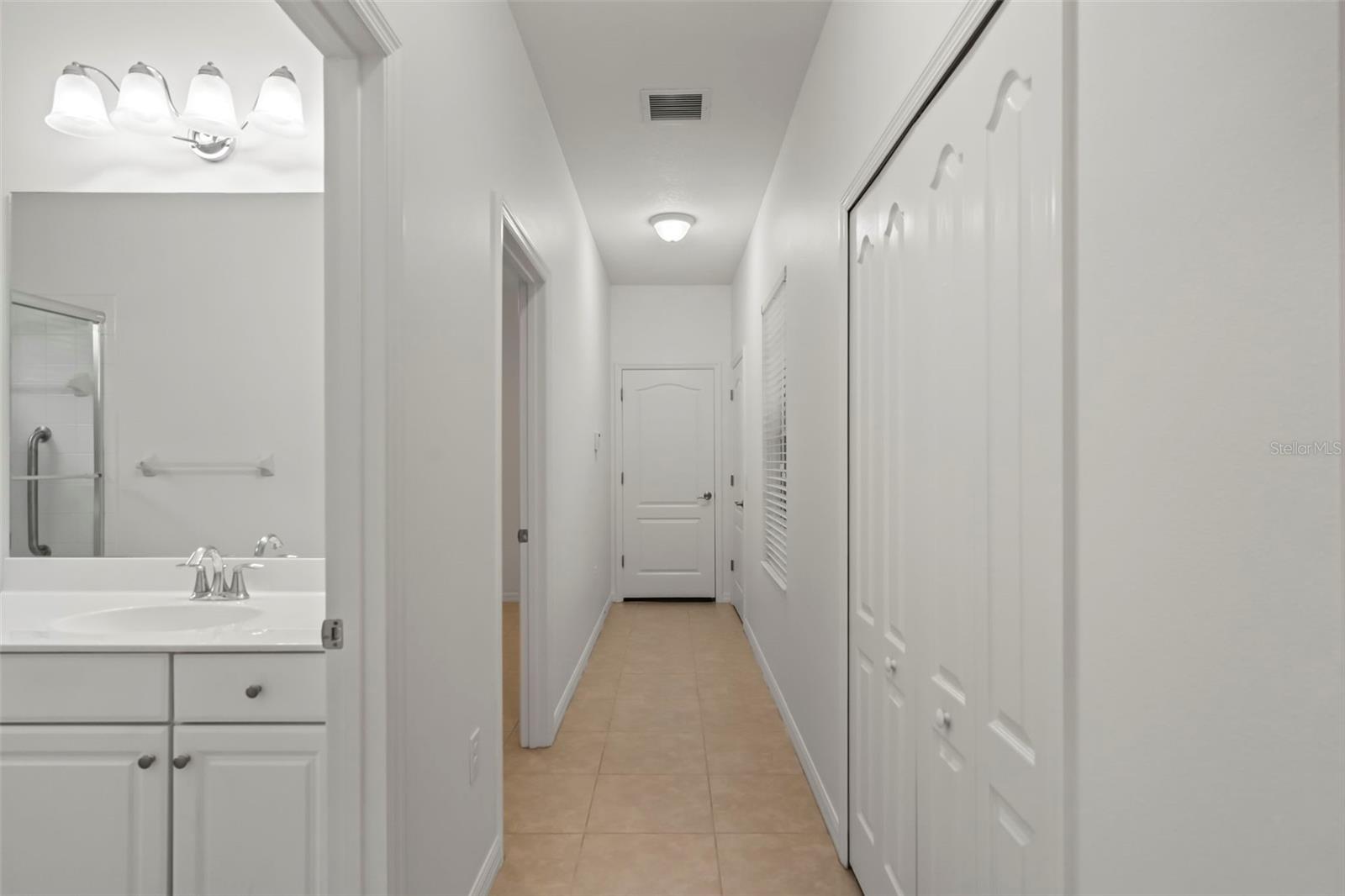 Image 20 of 59 For 11415 Fort Lauderdale Place