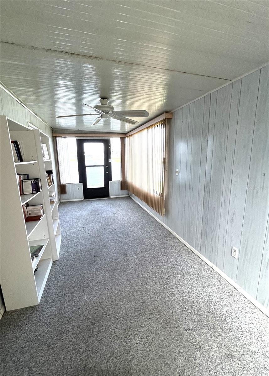 Image 21 of 76 For 495 Schooner Street