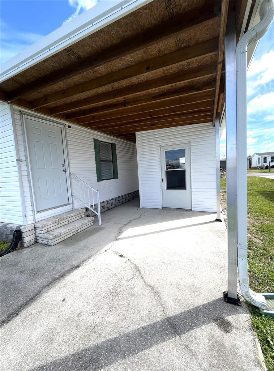 Image 8 of 76 For 495 Schooner Street