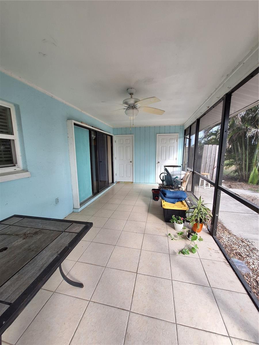Image 16 of 20 For 9439 Acco Avenue B