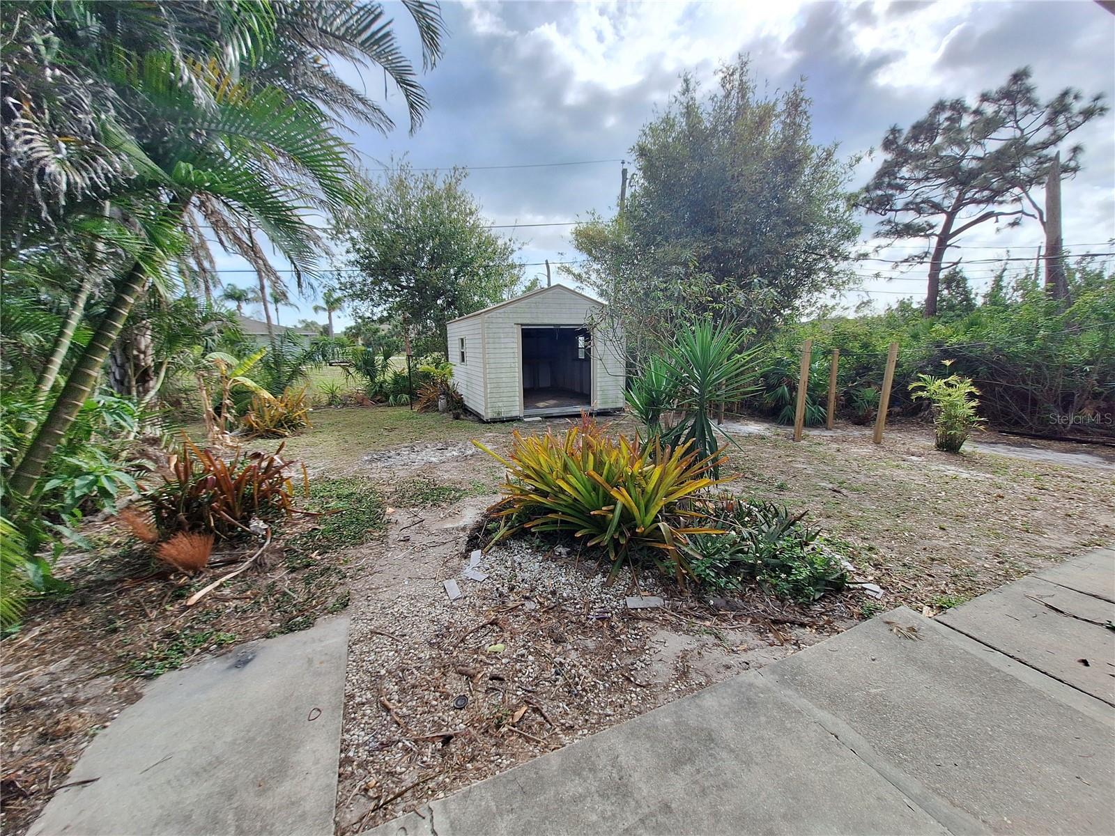Image 19 of 20 For 9439 Acco Avenue B
