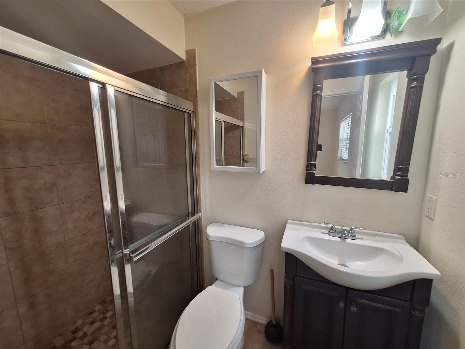 Image 7 of 20 For 9439 Acco Avenue B
