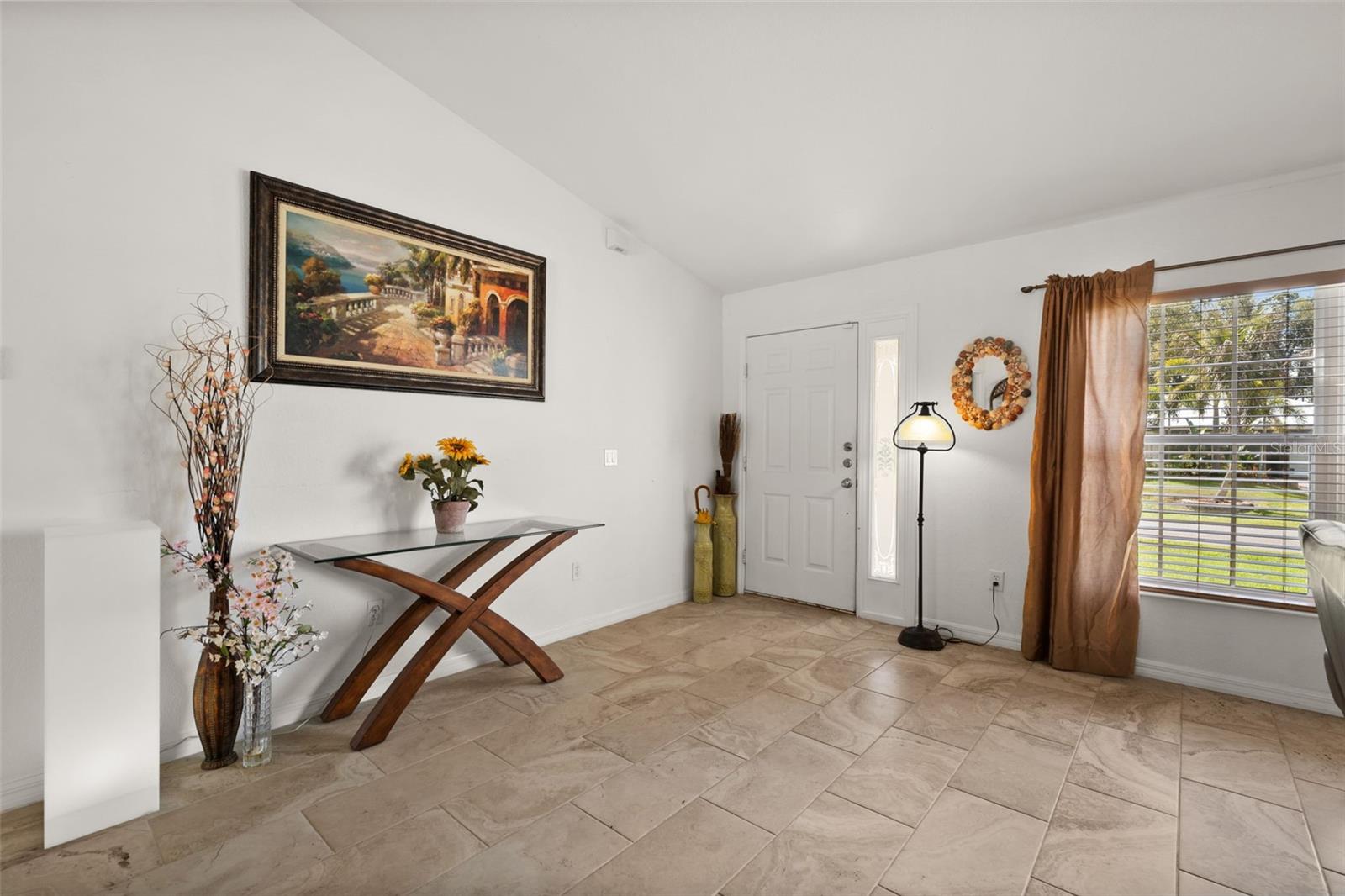 Listing photo id 2 for 5458 Jessamine Avenue