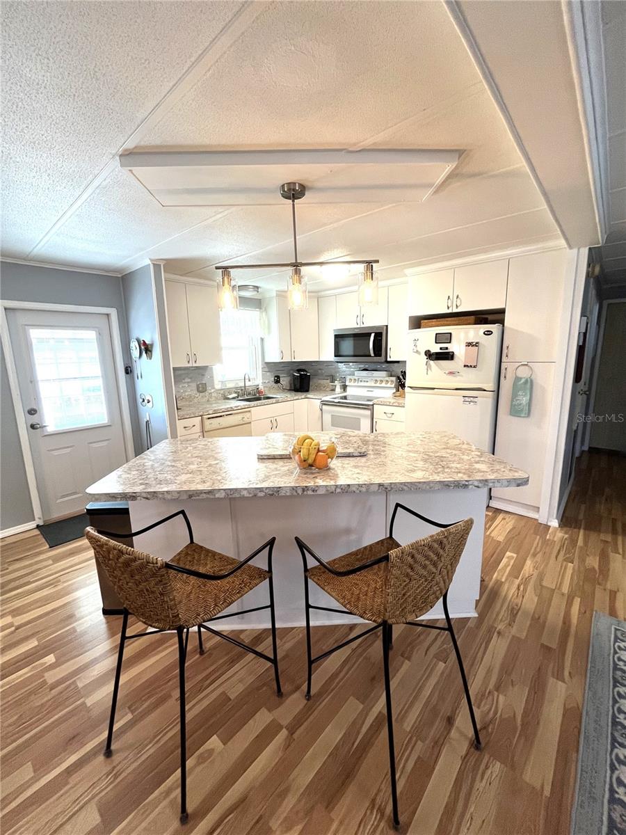 Image 10 of 66 For 199 Palm Harbor Drive