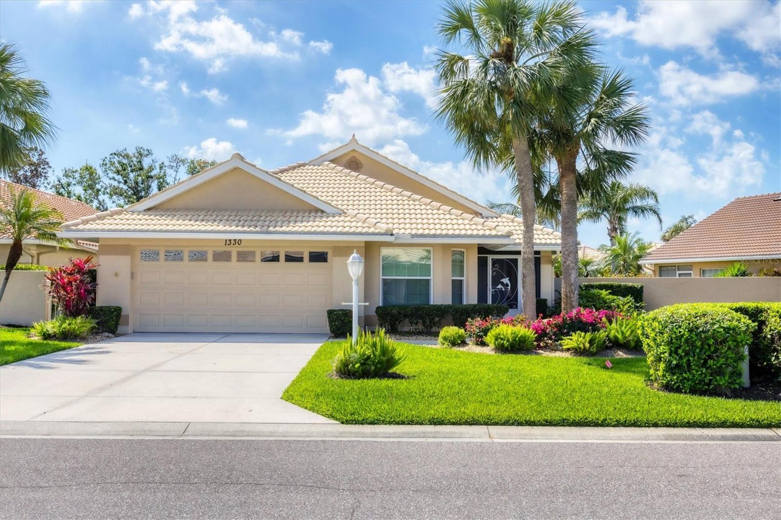 Details for 1330 Berkshire Court, VENICE, FL 34292