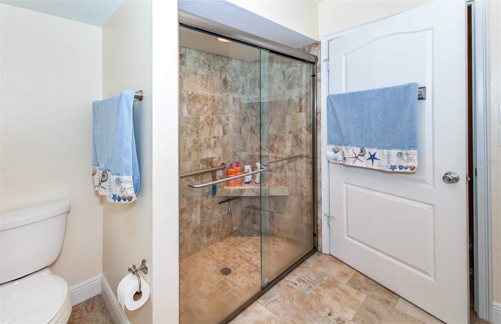 Image 43 of 77 For 8170 Casa De Meadows Drive