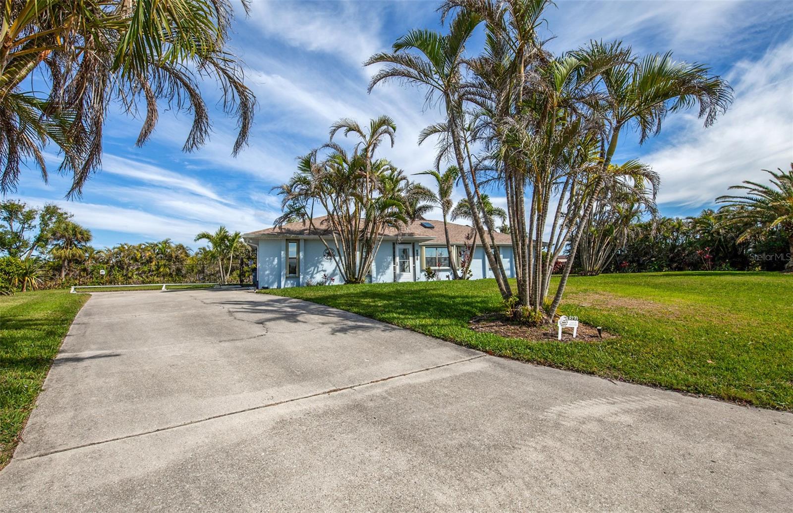 Image 6 of 77 For 8170 Casa De Meadows Drive