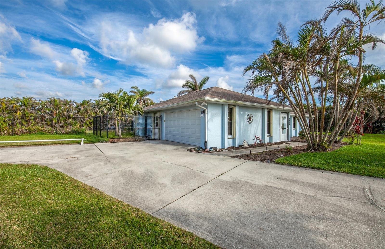 Image 8 of 77 For 8170 Casa De Meadows Drive