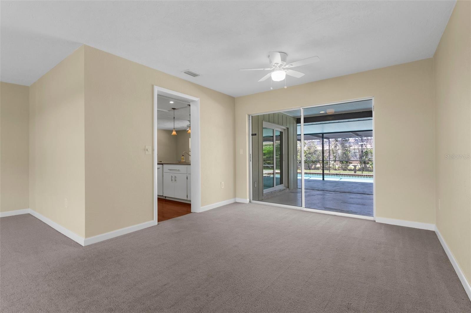 Image 10 of 61 For 1726 Claw Court