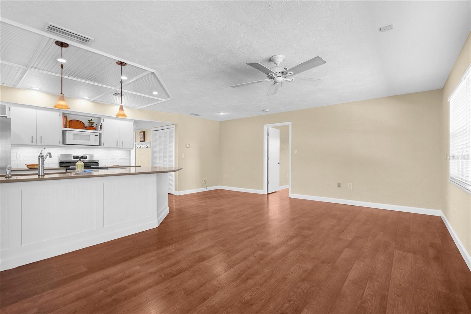 Image 11 of 61 For 1726 Claw Court