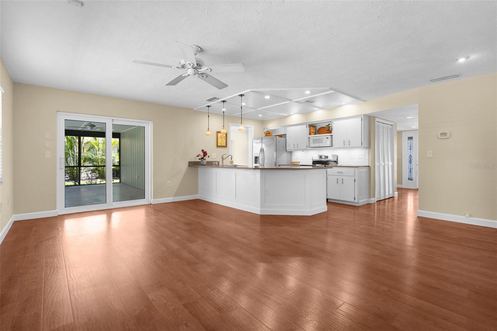 Image 12 of 61 For 1726 Claw Court