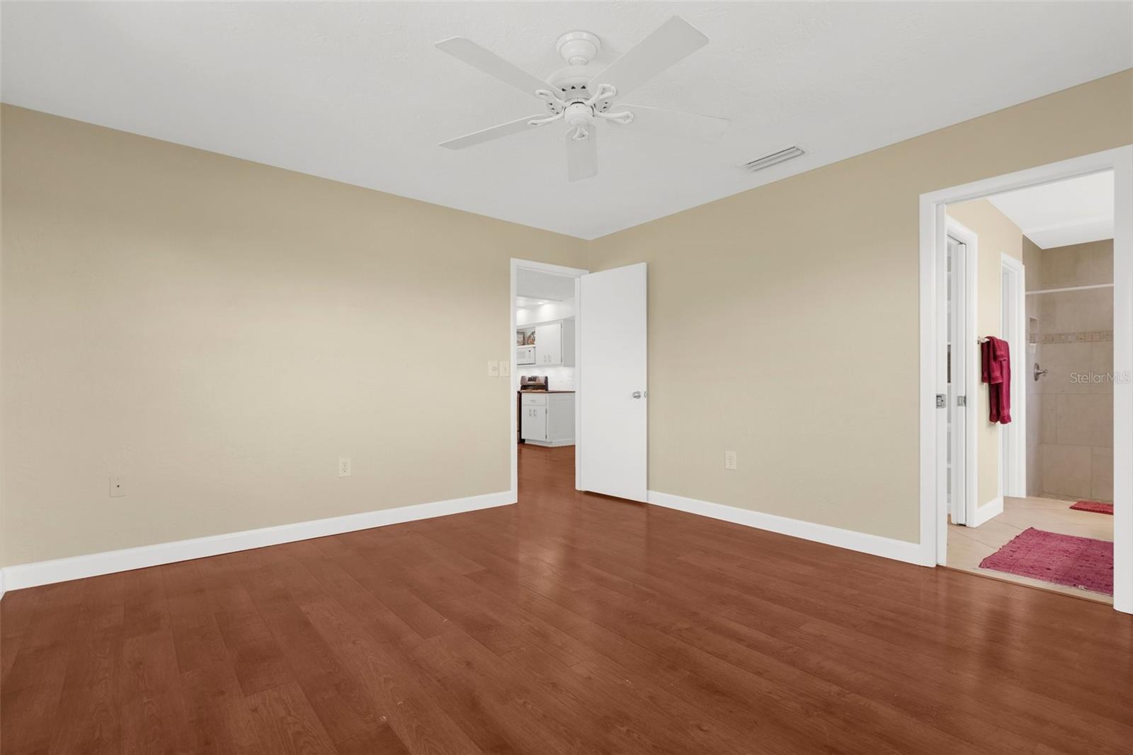 Image 25 of 61 For 1726 Claw Court