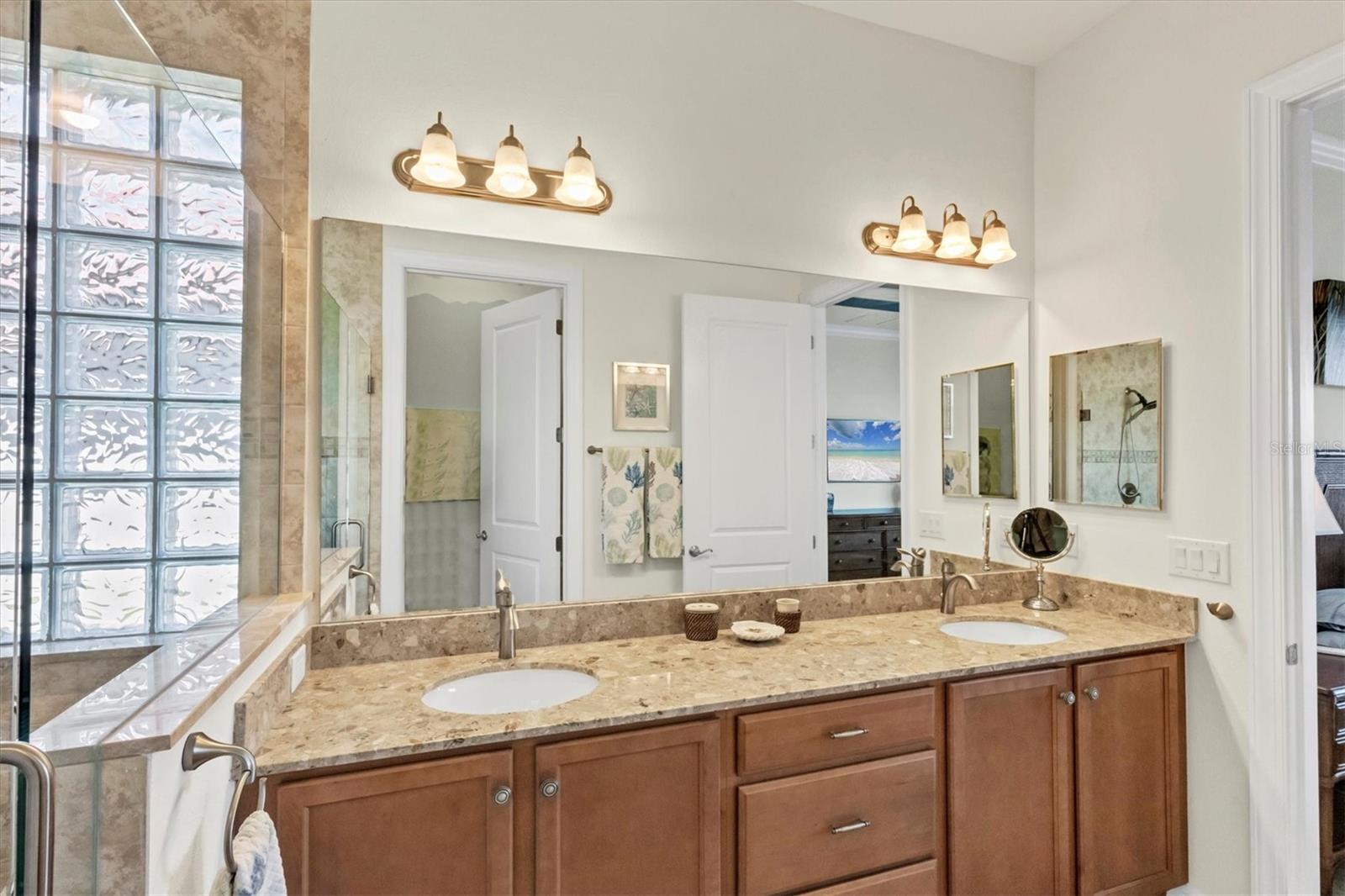 Image 27 of 73 For 10412 Crooked Creek Drive