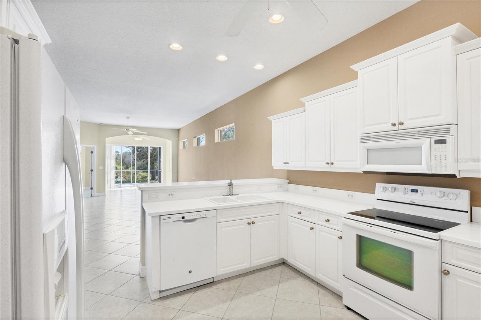 Image 10 of 41 For 9019 Eagle Bay Court