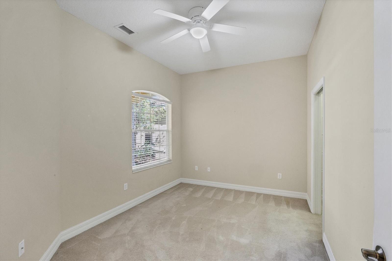 Image 21 of 41 For 9019 Eagle Bay Court