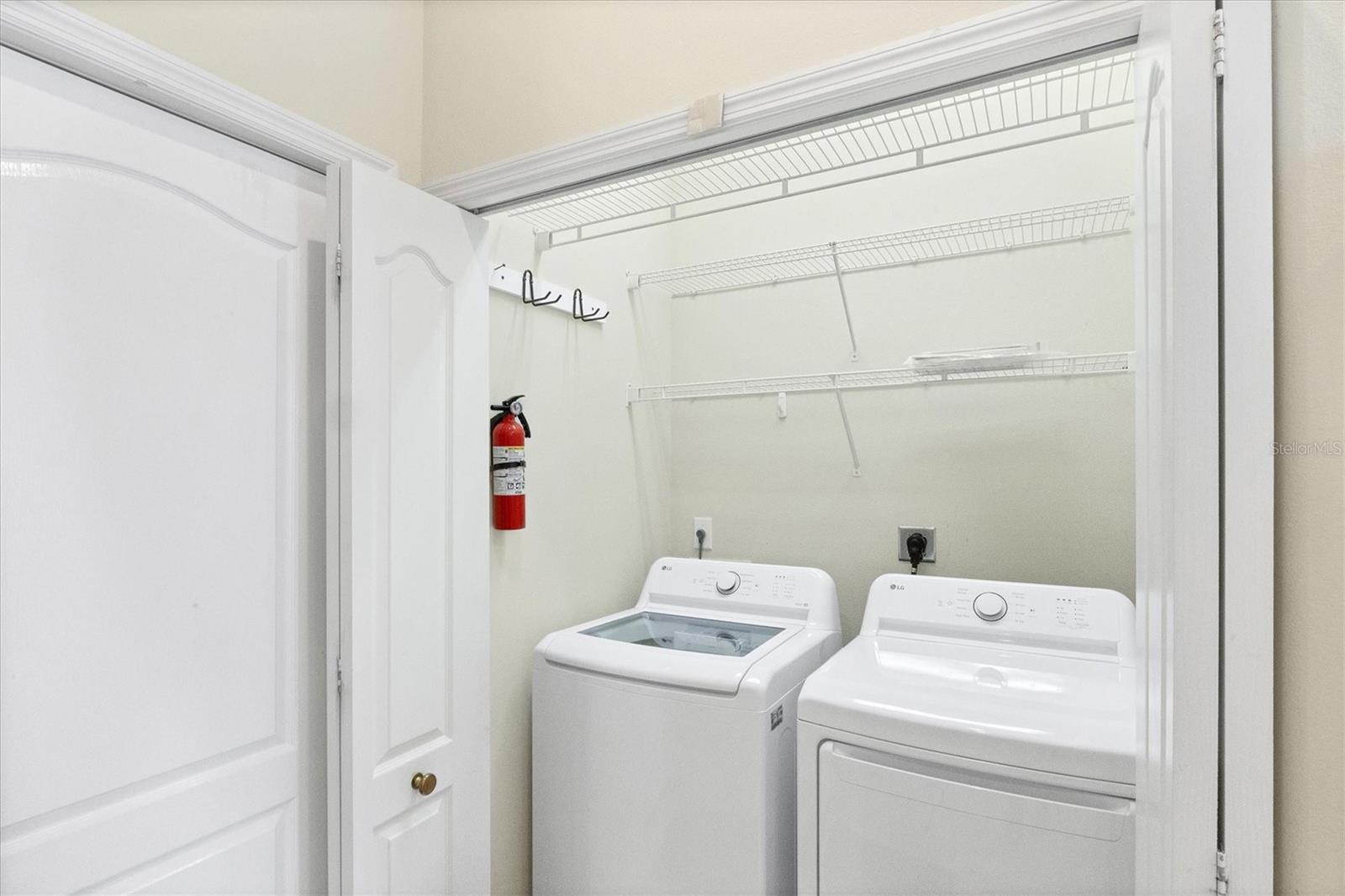 Image 24 of 41 For 9019 Eagle Bay Court