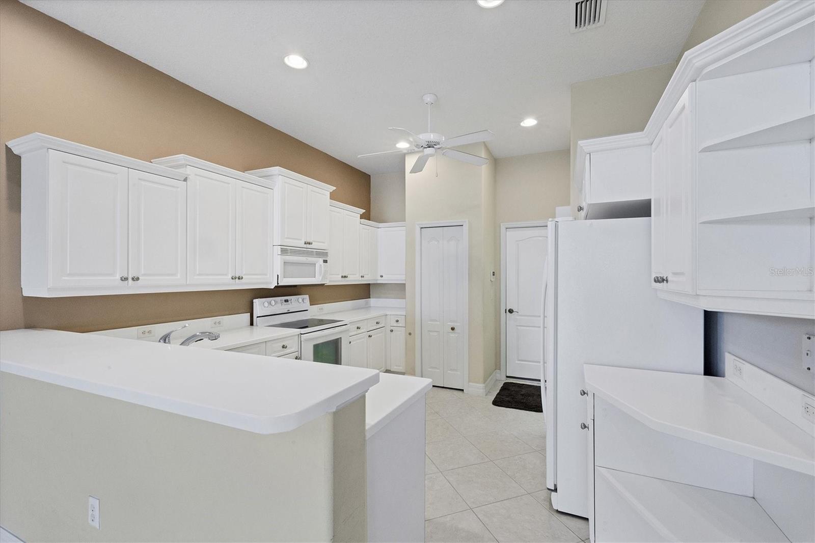 Image 5 of 41 For 9019 Eagle Bay Court