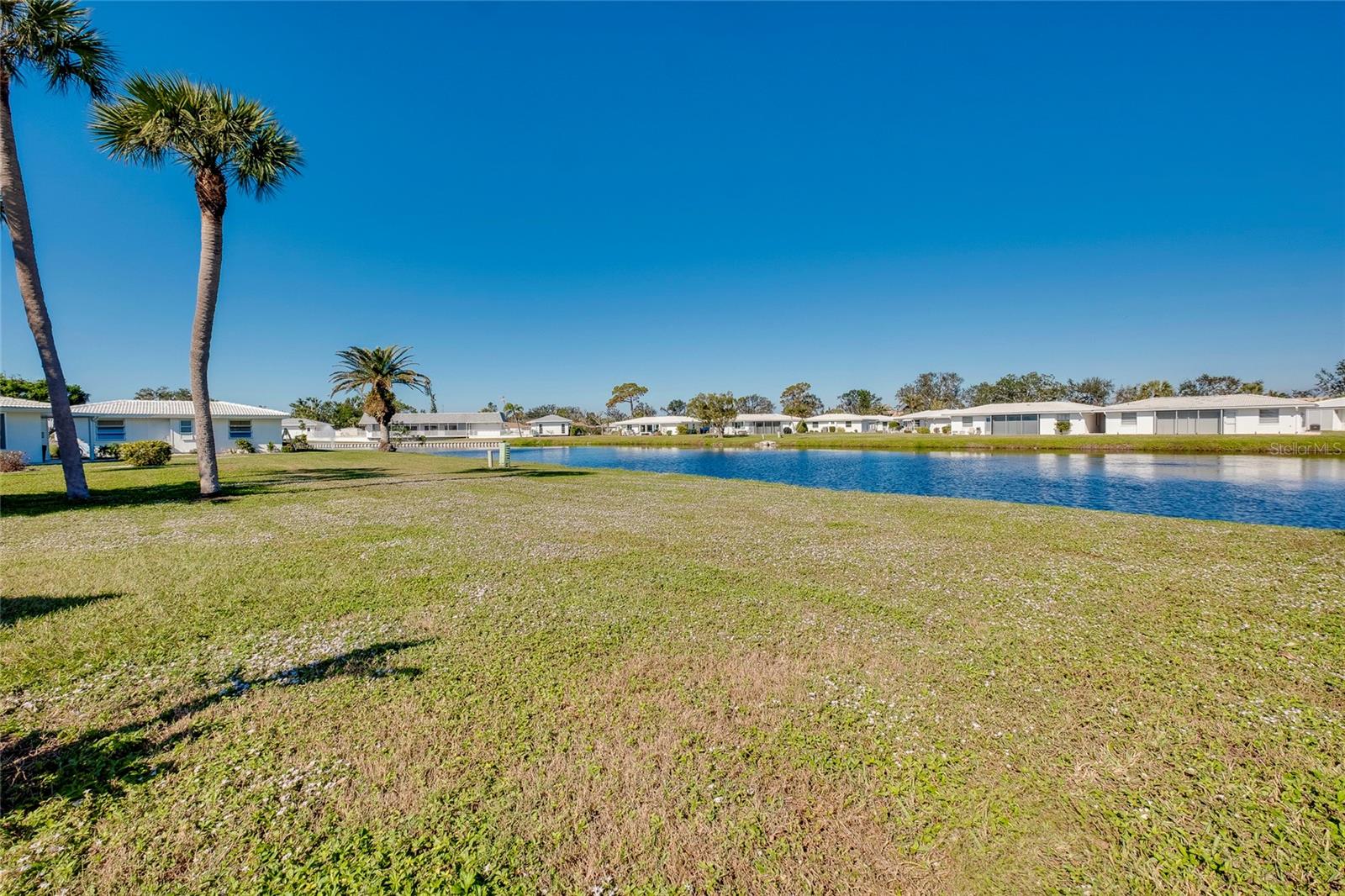 Image 14 of 67 For 483 Circlewood Drive O14