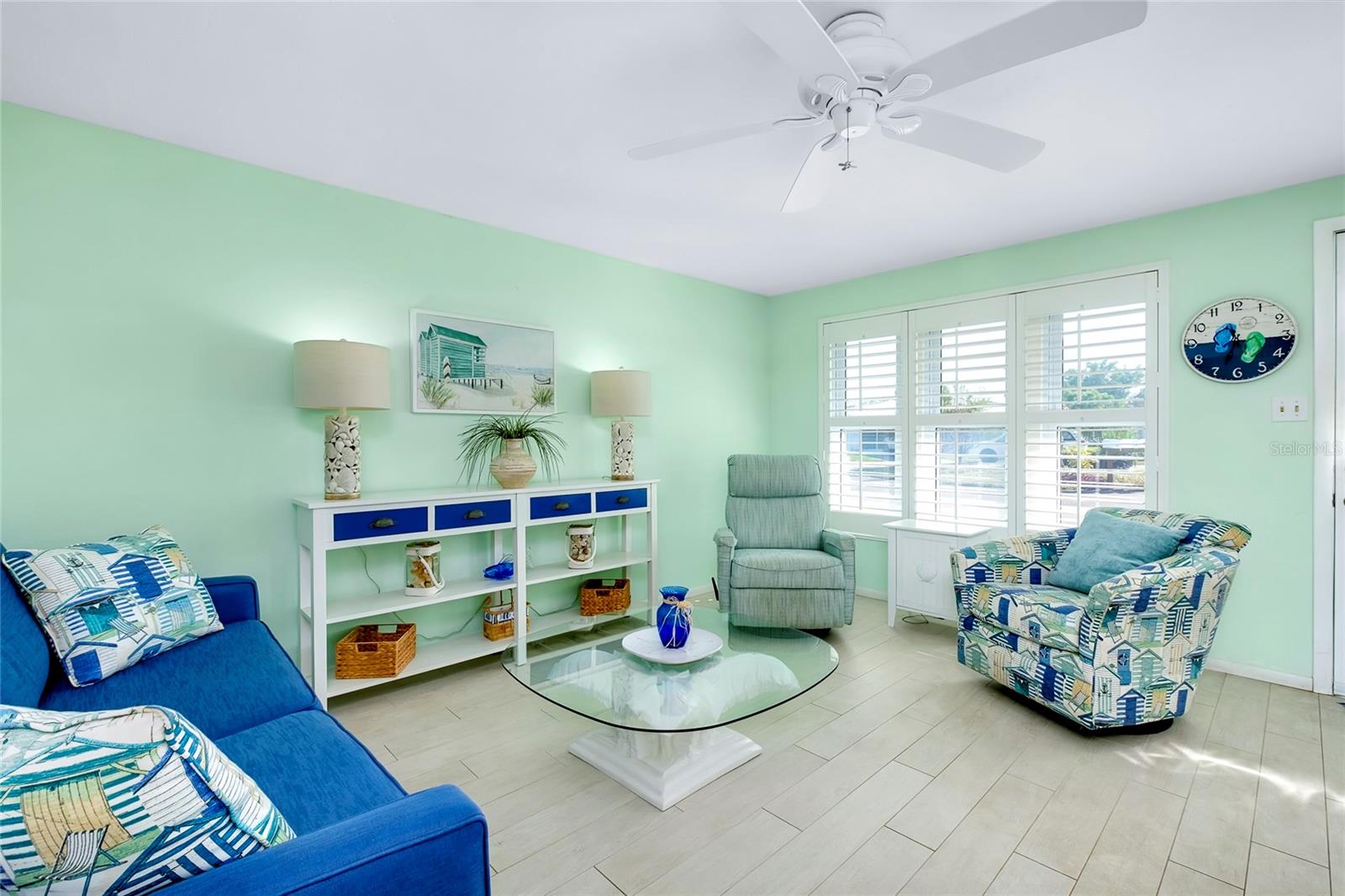 Image 24 of 67 For 483 Circlewood Drive O14