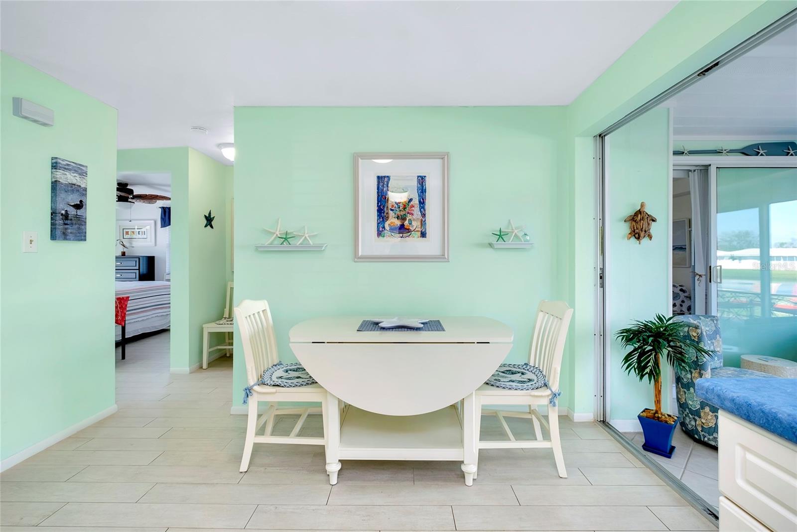 Image 31 of 67 For 483 Circlewood Drive O14