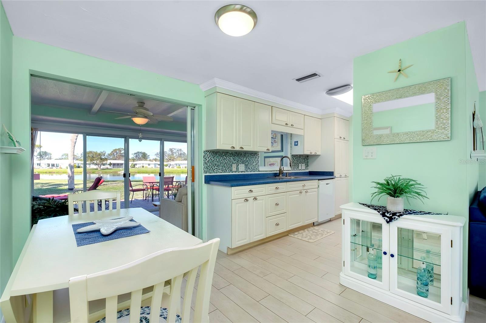 Image 32 of 67 For 483 Circlewood Drive O14