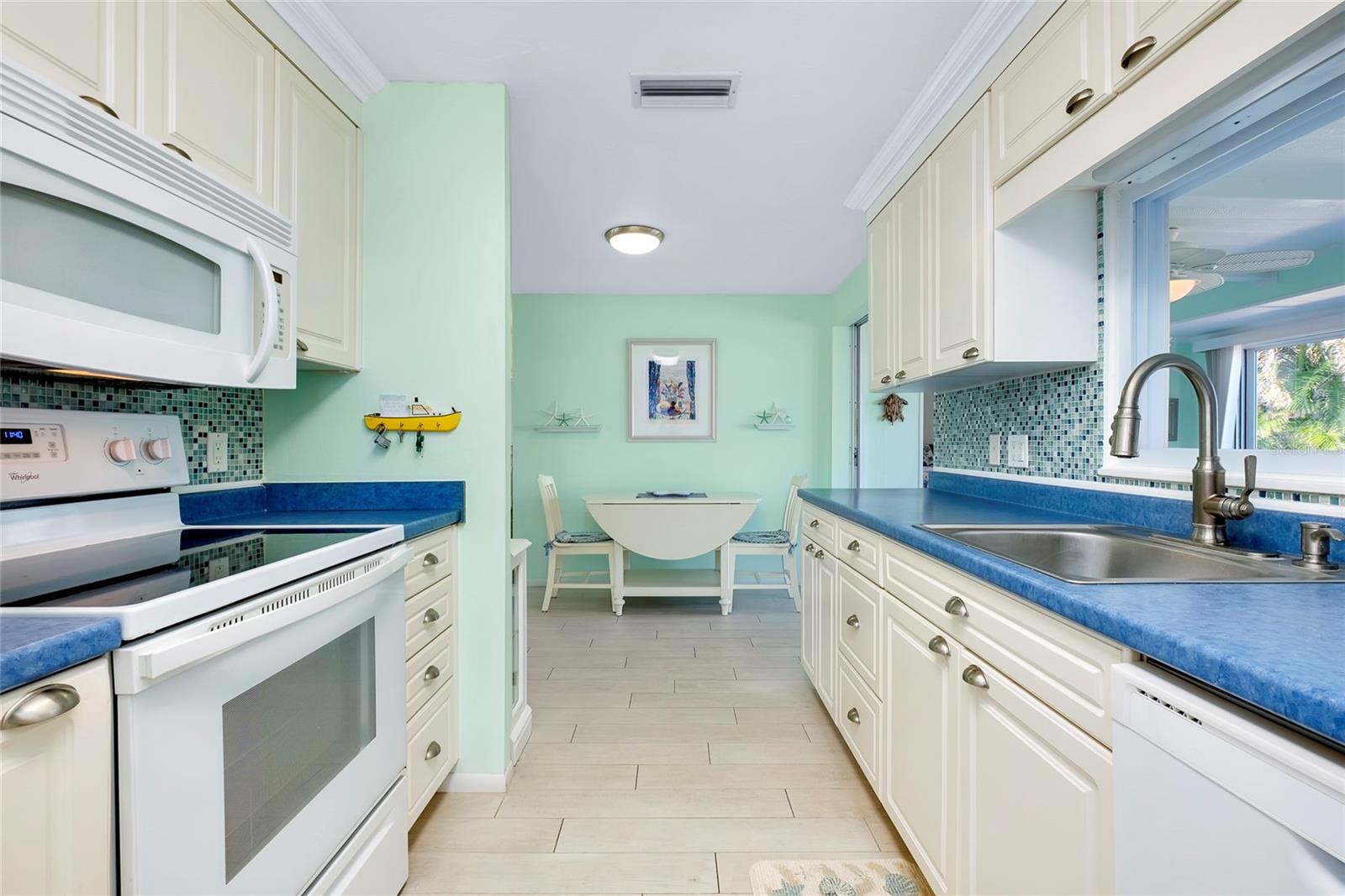 Image 41 of 67 For 483 Circlewood Drive O14